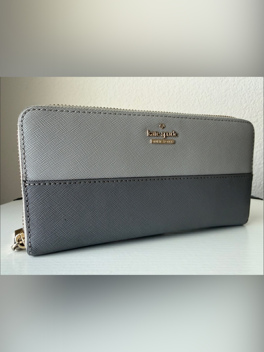 kate spade Two-Tone Gray Zip Wallet with Gold Hardware